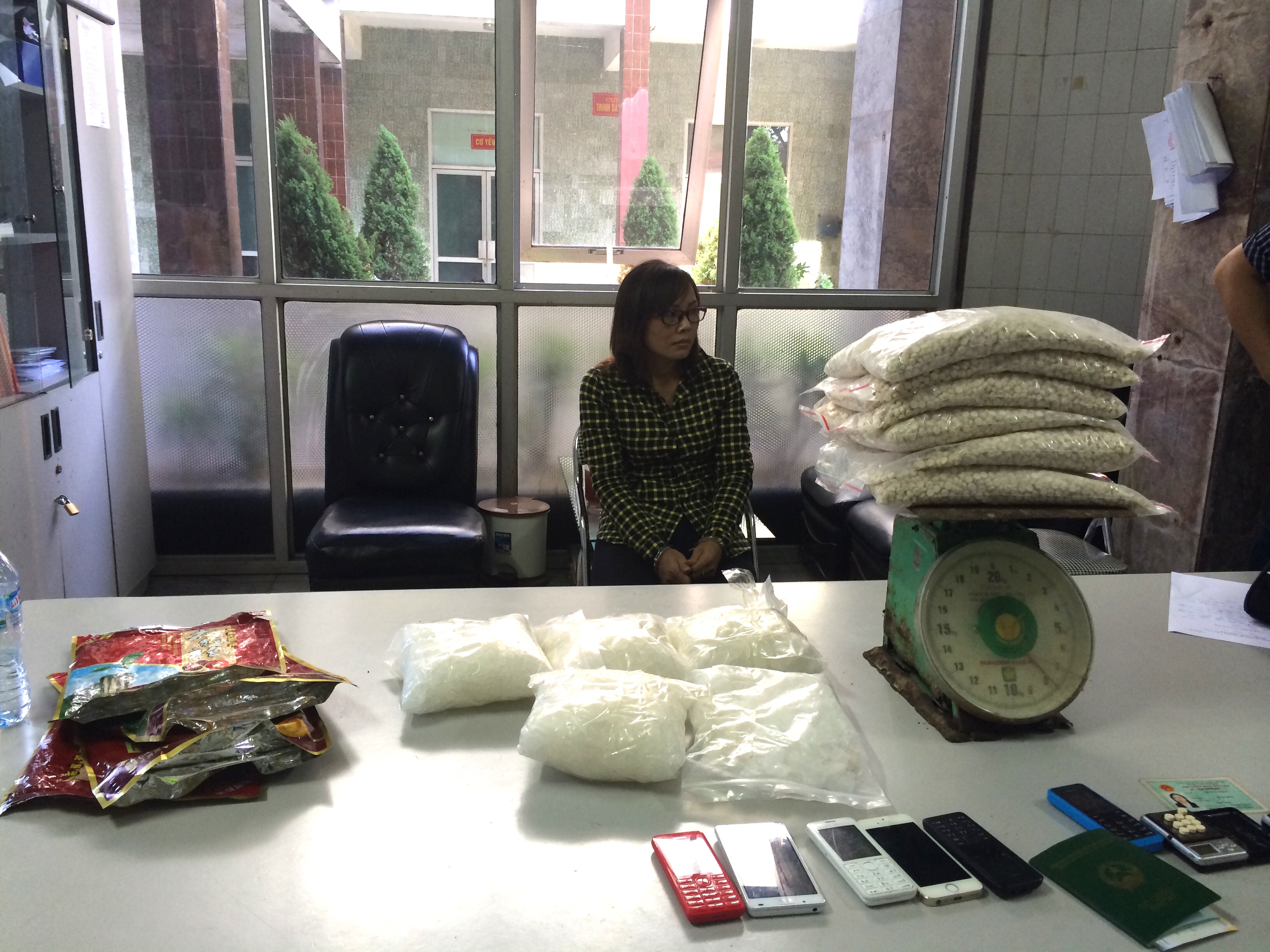 Từ chân rết truy ra đường dây ma túy tổng hợp lớn 