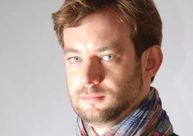 Thiên tài ngày ấy - kẻ tự vẫn, người đi bán gà rán