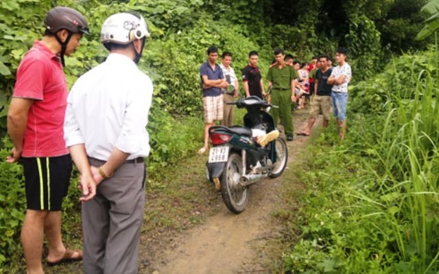 Con nghiện chết khi chân còn gác trên xe máy