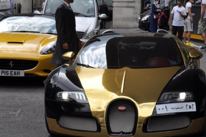 Dàn siêu xe chói lọi 