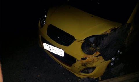 Xe khách rơi xuống vực sâu, hàng chục người tử nạn Xe khách rơi xuống vực sâu, hàng chục người tử nạn