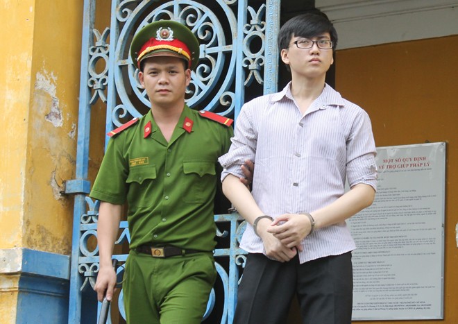 Thanh niên giết người yêu dã man ở Sài Gòn thoát án tử hình