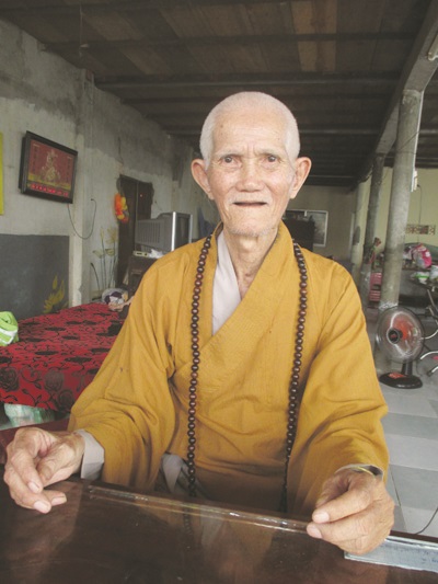 Thiền sư 79 tuổi khất thực nuôi gần 40 người tâm thần, trẻ mồ côi