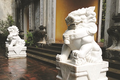 Sư tử đá Trung Quốc: Phô trương trọc phú hay tự 