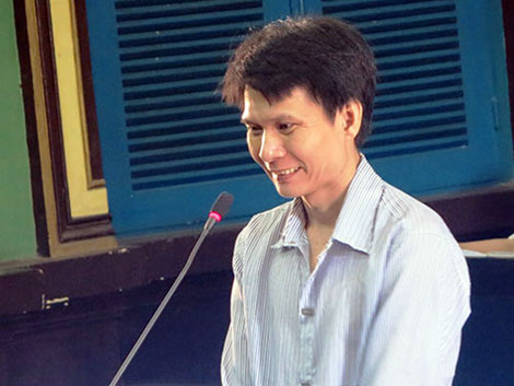 Kẻ giết người tình muốn được thi hành án sớm cho bớt day dứt tâm Kẻ giết người tình muốn được thi hành án sớm cho bớt day dứt tâm