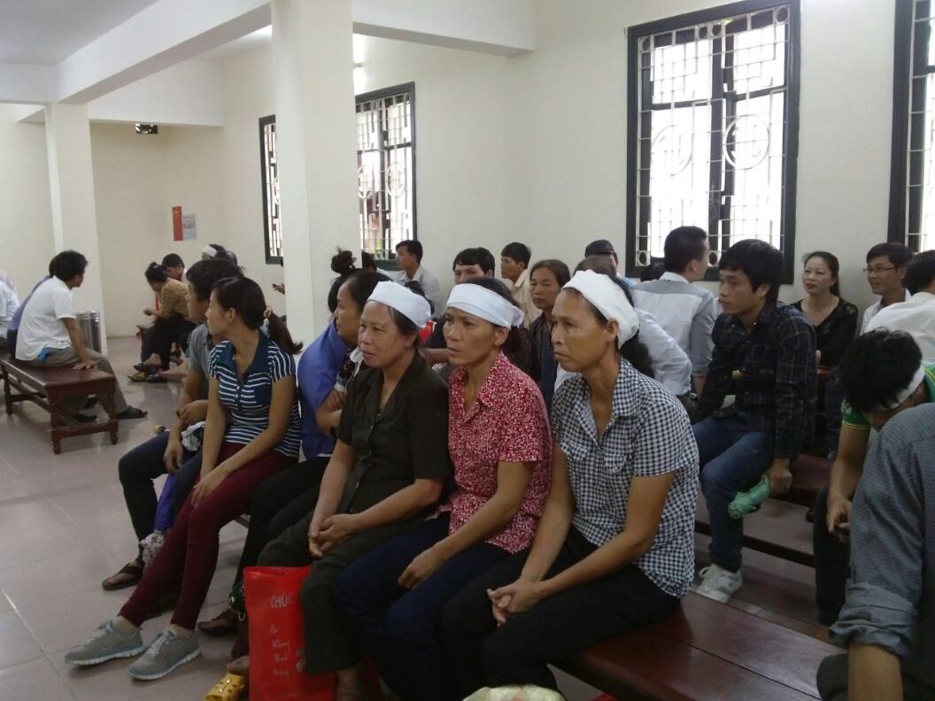 Đang xét xử vụ 4 công an xã Kim Nỗ đánh chết nghi can Đang xét xử vụ 4 công an xã Kim Nỗ đánh chết nghi can