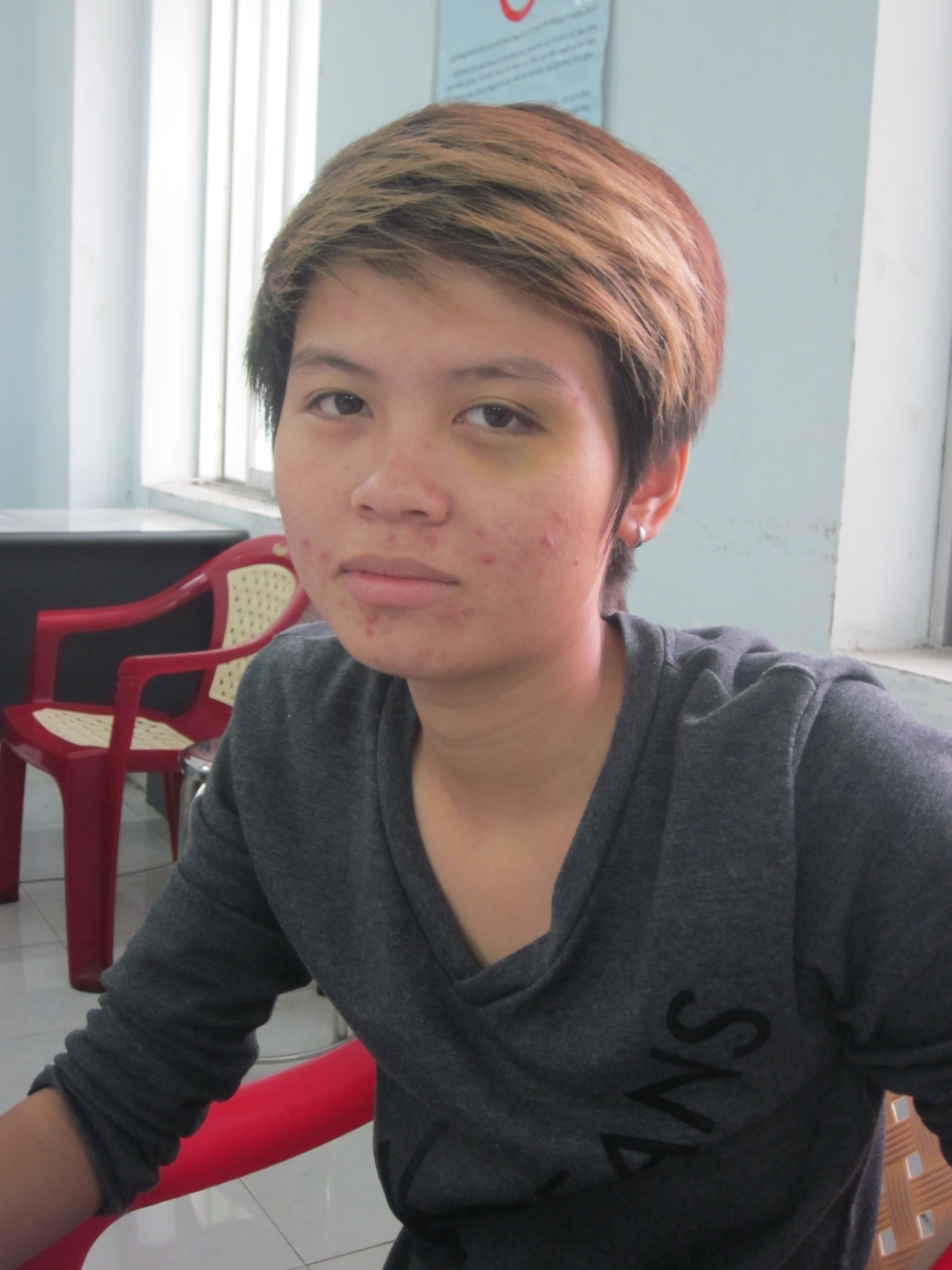 Nữ công nhân 9X bỗng dưng thành sát thủ vì bị bạn rủ đi khách sạn Nữ công nhân 9X bỗng dưng thành sát thủ vì bị bạn rủ đi khách sạn