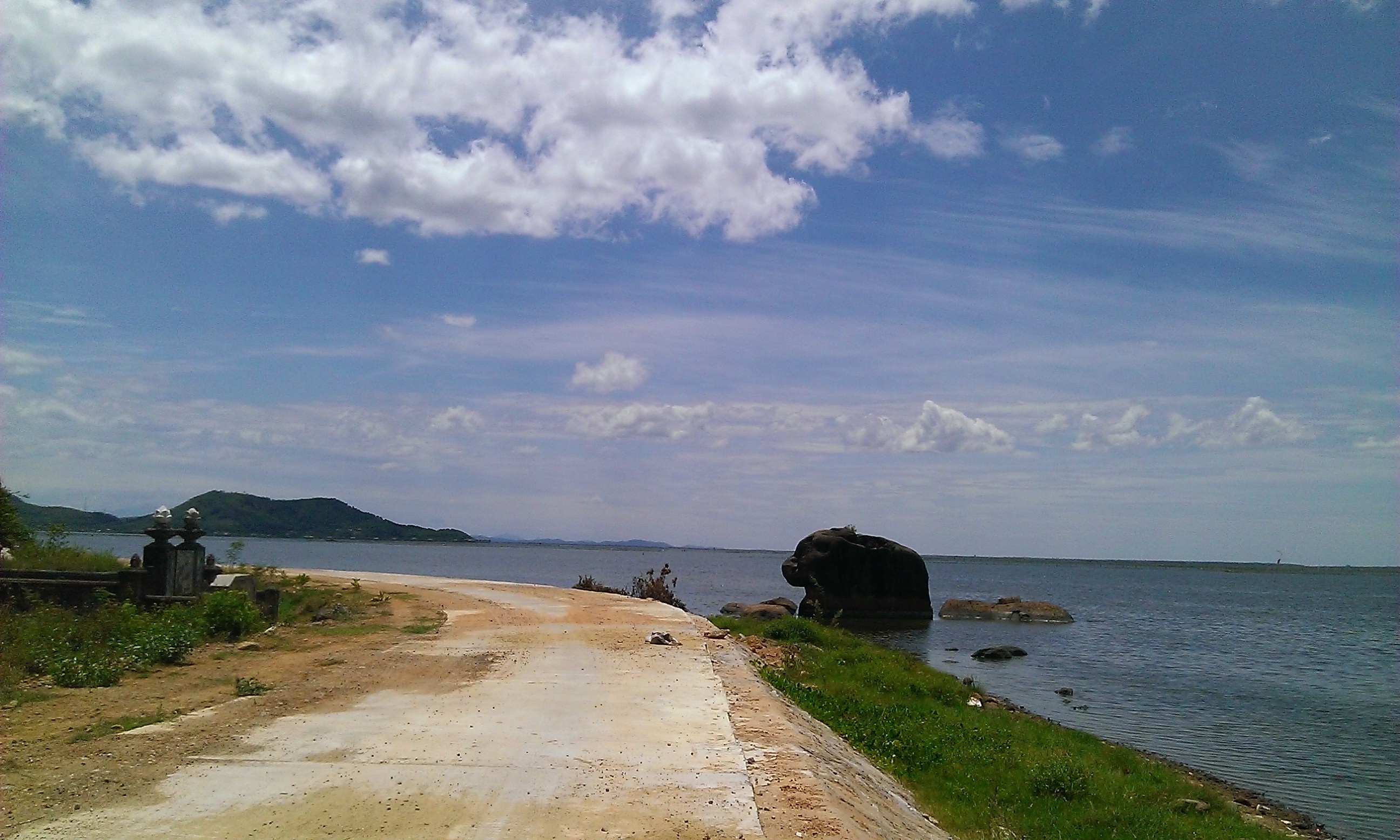 Bài 1: Cặp Thạch Tượng - Quy Thạch trấn yểm vùng đất Cầu Hai?