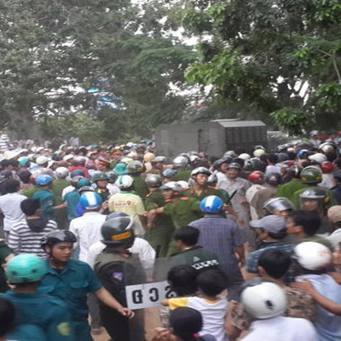 (b giay)Rộ tin đồn thất thiệt bắt cóc trẻ em, mổ bụng lấy nội tạn (b giay)Rộ tin đồn thất thiệt bắt cóc trẻ em, mổ bụng lấy nội tạn