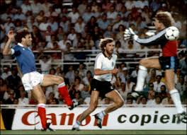 Cầu thủ nào cư xử “tồi” nhất World Cup?