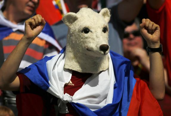 Những khuôn mặt độc đáo của fan hâm mộ tại World Cup 2014