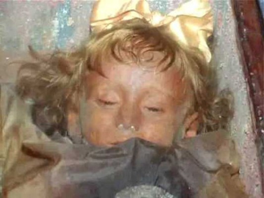 Giải mã xác ướp bé gái có đôi mắt “cử động” như còn sống Giải mã xác ướp bé gái có đôi mắt “cử động” như còn sống