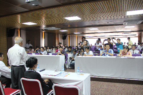 Họp báo “chui” tại Đại học Hoa Sen bị phanh phui