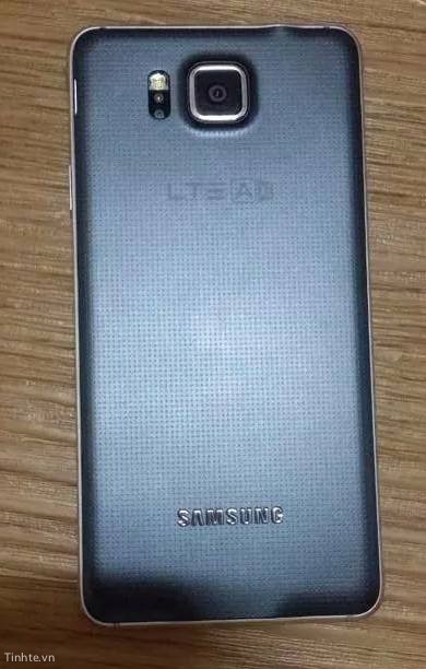Rò rỉ hình ảnh Galaxy Alpha - đối thủ của iPhone 6