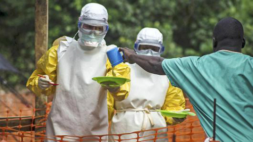 Hơn một nửa nước Mỹ đang “sống trong sợ hãi” vì Ebola  