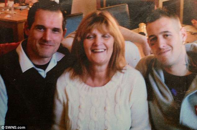 Hoảng sợ khi nhận được tin nhắn điện thoại từ người chết