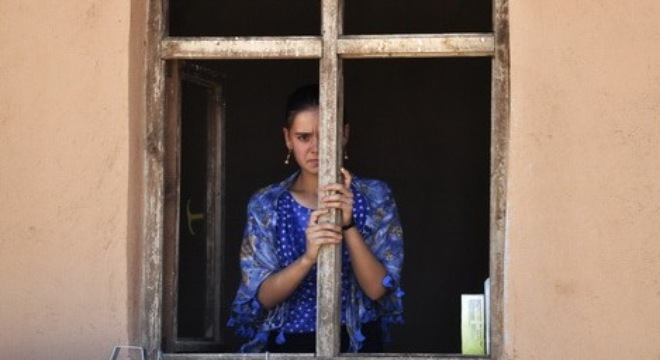 Nô lệ tình dục của IS cầu xin được chết vì bom