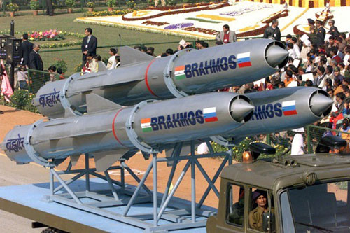 Báo Ấn Độ ủng hộ bán tên lửa BrahMos cho Việt Nam  