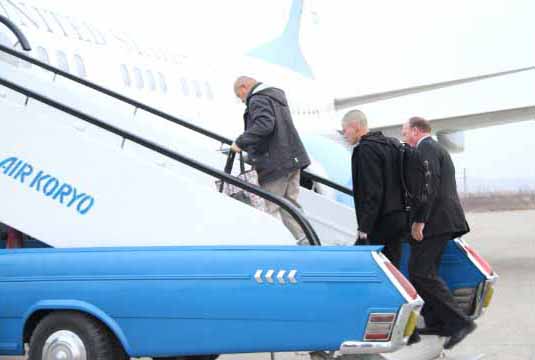 Vì sao Triều Tiên trả tự do cho hai công dân Mỹ?