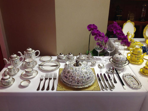 Bát đĩa dùng trong quốc yến APEC ở Trung Quốc