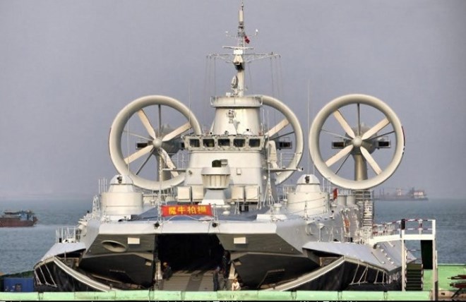 Uy lực đáng sợ của chiến hạm 