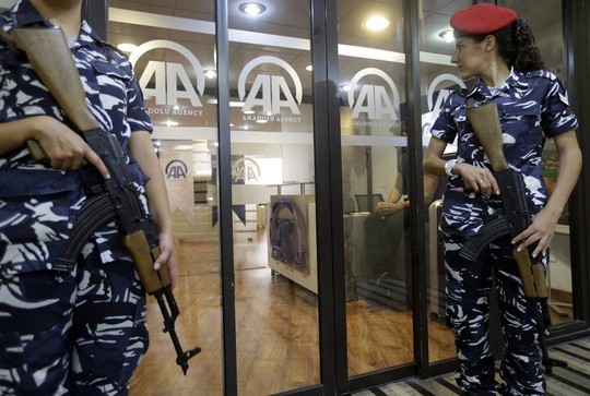 Trầm trồ trước vẻ đẹp của các nữ cảnh sát trên thế giới  