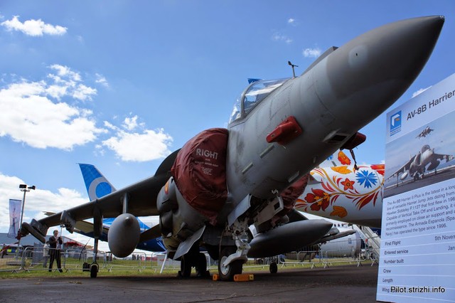 Dàn chiến đấu cơ Nga lép vế tại triển lãm Farnborough 2014