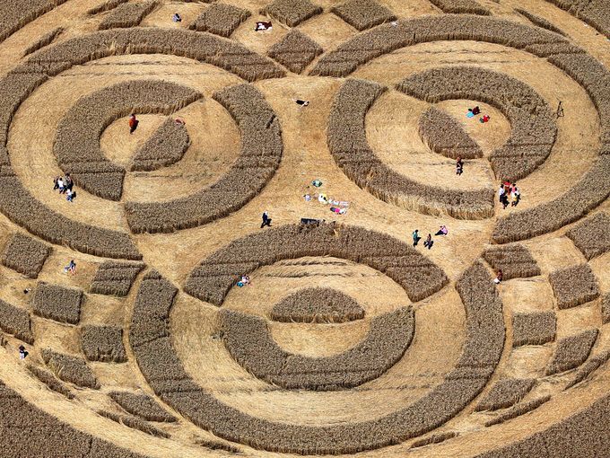 Vòng tròn kỳ lạ thu hút hàng ngàn lượt khách du lịch ở Đức