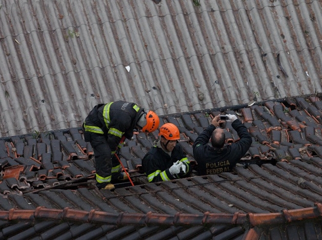 Hiện trường máy bay chở ứng viên Tổng thống rơi ở Brazil