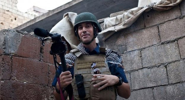 Các tay súng Hồi giáo Iraq hành quyết một phóng viên Mỹ