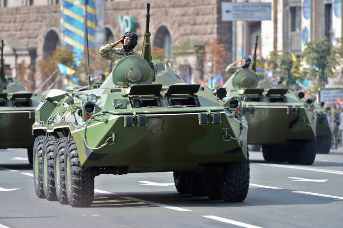 Chùm ảnh: Ukraina phô diễn sức mạnh quân sự mừng ngày Độc lập