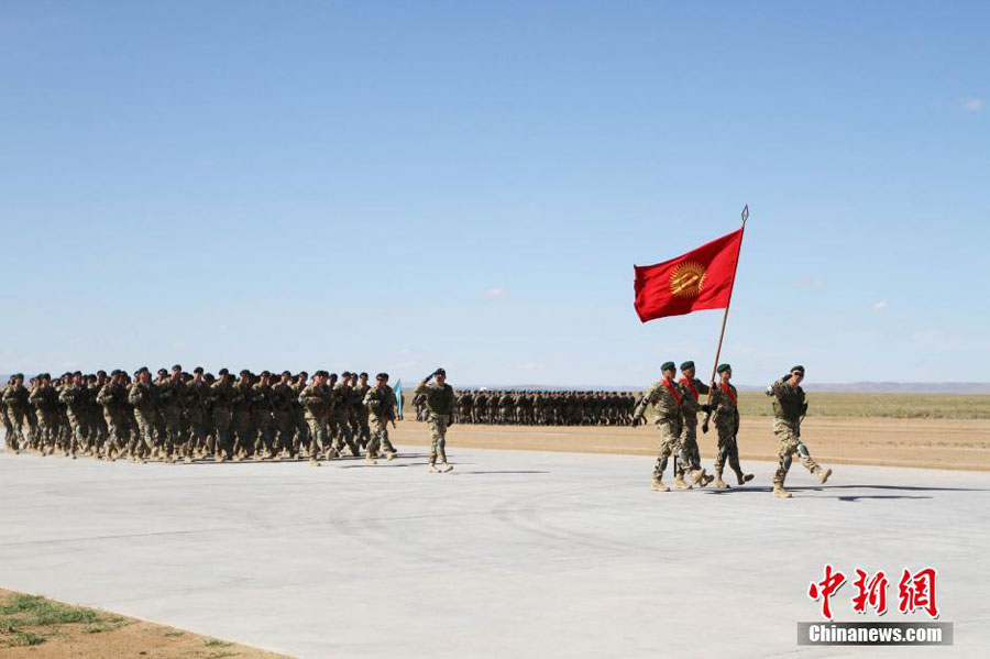 Trung Quốc tập trận chống khủng bố quy mô lớn nhất với Nga và SCO