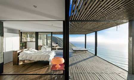 Khiếp sợ ngôi nhà bám vào vách núi ở Australia