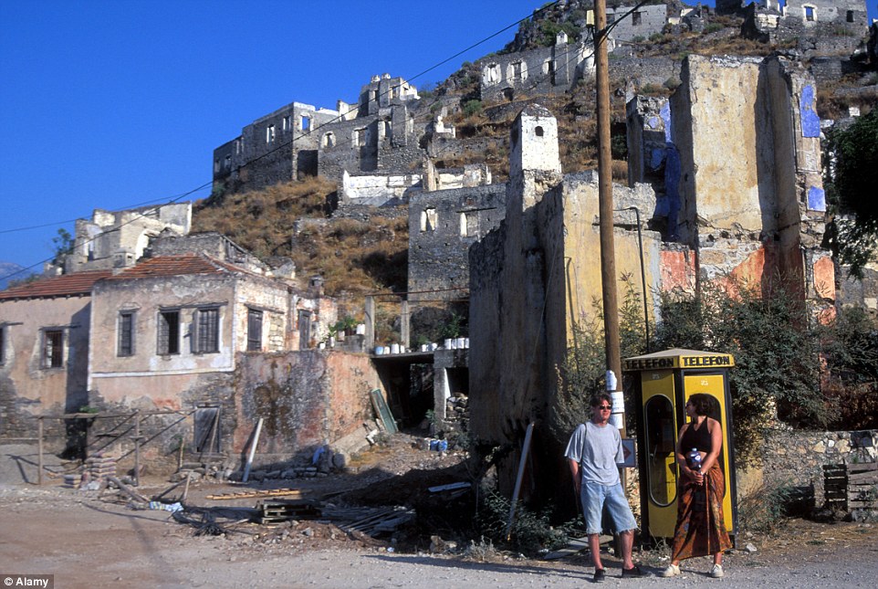 Khám phá “thị trấn ma” Kayaköy ở Thổ Nhĩ Kỳ  