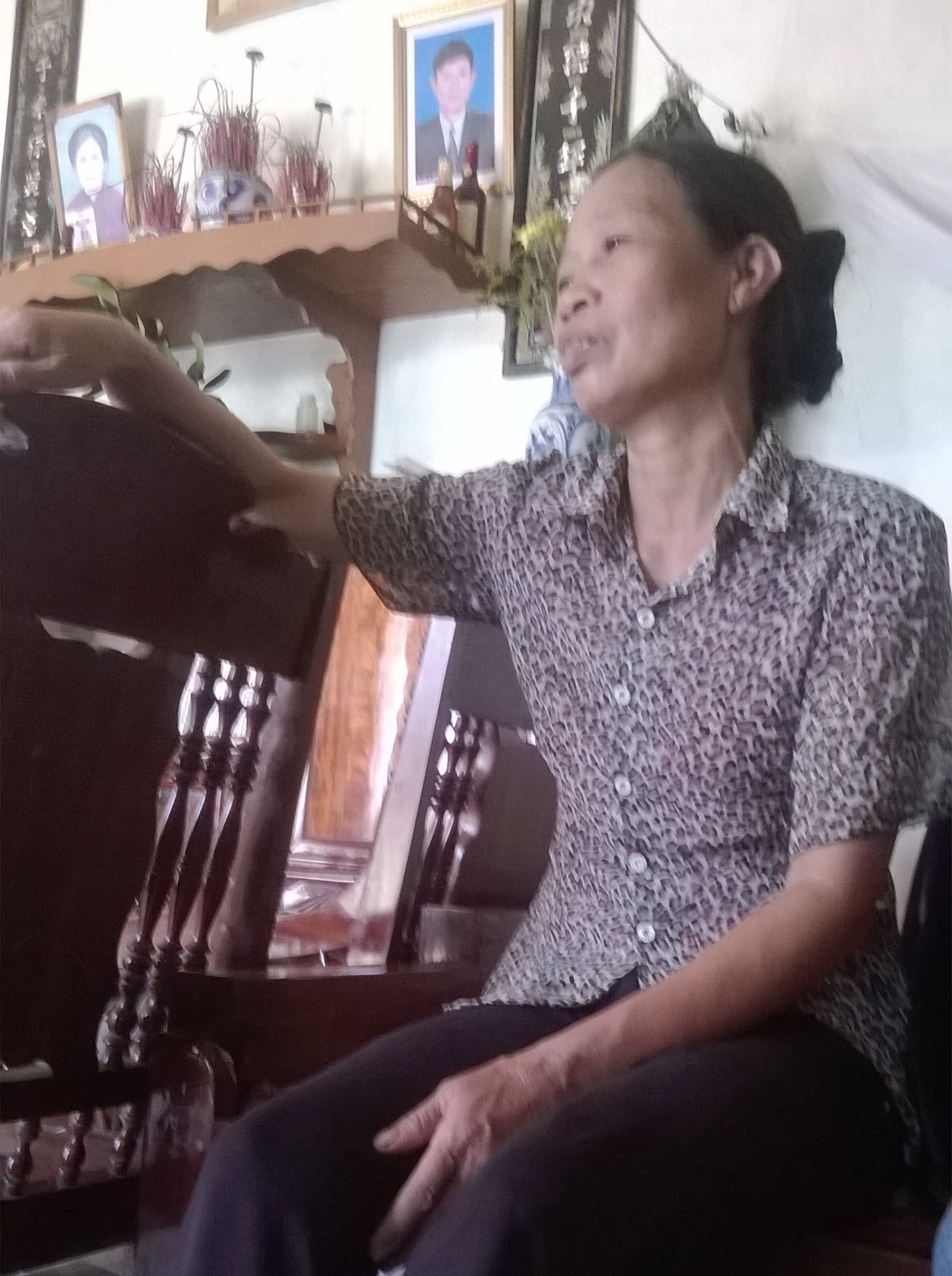 Sát hại chồng bằng sạc điện thoại: mẹ chồng đứng tim nghe con dâu