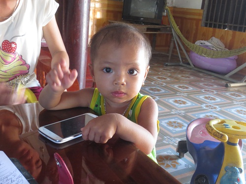 Mạo danh người tốt, lừa tiền gia đình có con bị ung thư mắt