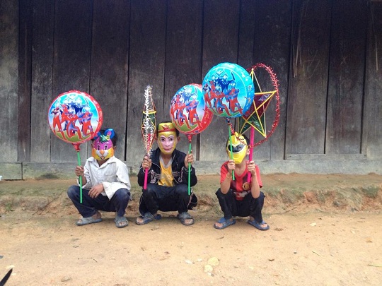 Trung thu đến sớm với bệnh nhi và trẻ em miền núi