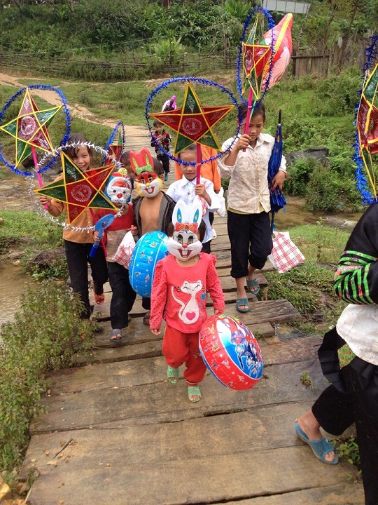 Trung thu đến sớm với bệnh nhi và trẻ em miền núi