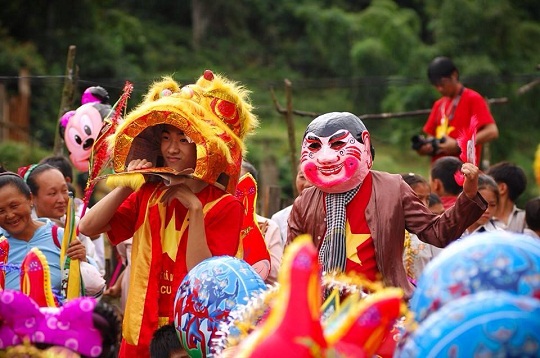 Trung thu đến sớm với bệnh nhi và trẻ em miền núi