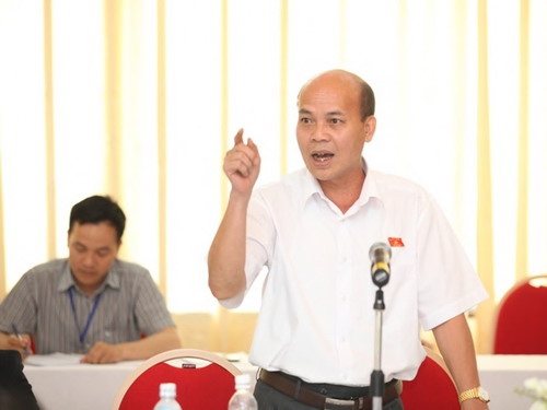 Bị phản ứng dữ dội ĐB Đỗ Văn Đương vẫn nhất quyết không ‘đính chí