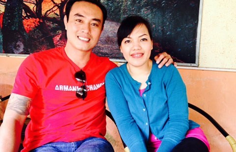 Người mẫu cưới vợ trong tù, ra trại đã có 2 con