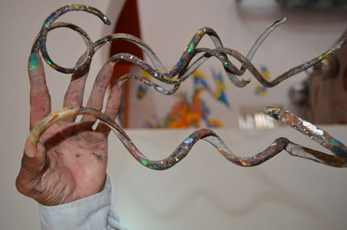 Gặp người đàn ông có bộ móng dài hơn 50cm ở Nam Định