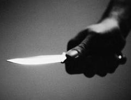 Một trung sĩ công an bị đâm chết tại quán karaoke