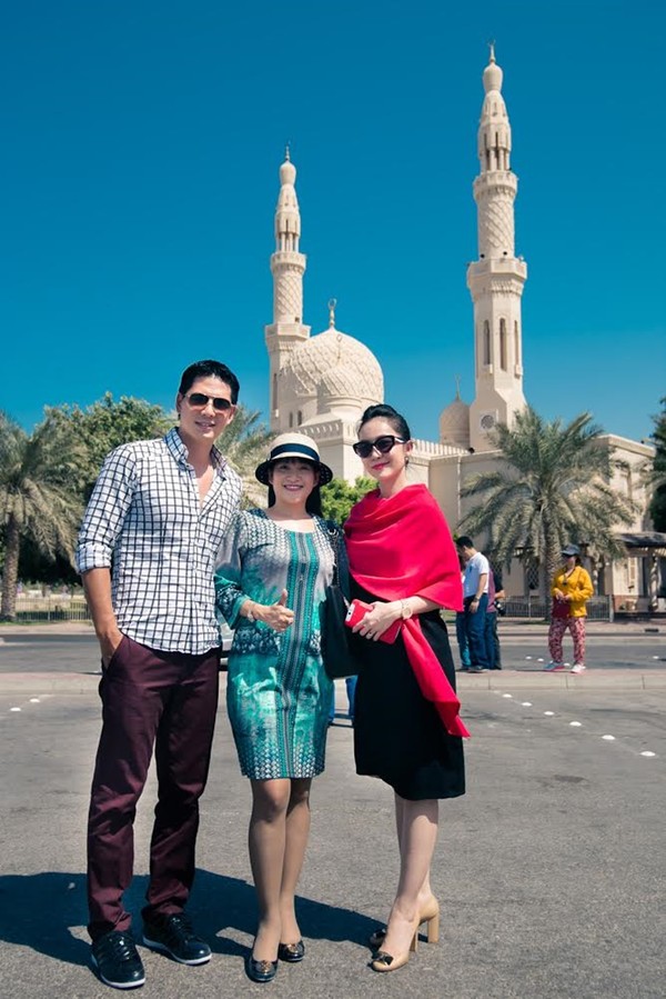 Vợ chồng Bình Minh khoe ảnh ở Dubai