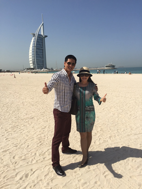 Vợ chồng Bình Minh khoe ảnh ở Dubai