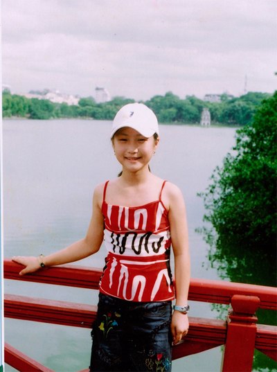 Hành trình nhan sắc Hương Tràm: Từ đơn giản đến sexy phản cảm