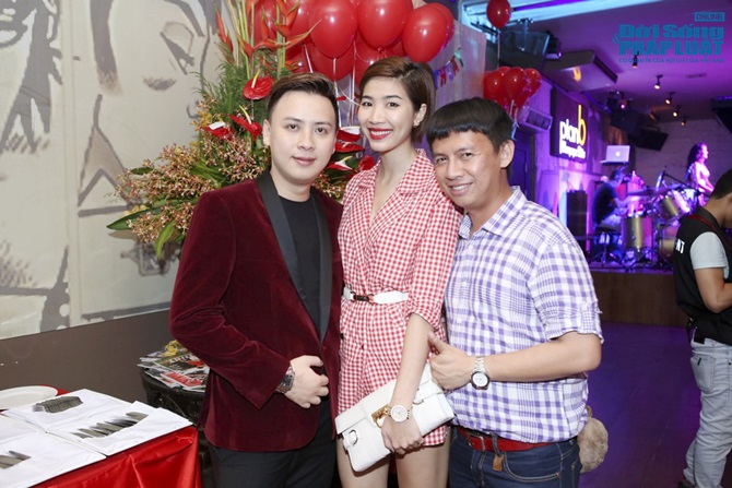 Dàn sao dự sinh nhật NTK Văn Thành Công