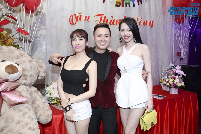 Dàn sao dự sinh nhật NTK Văn Thành Công