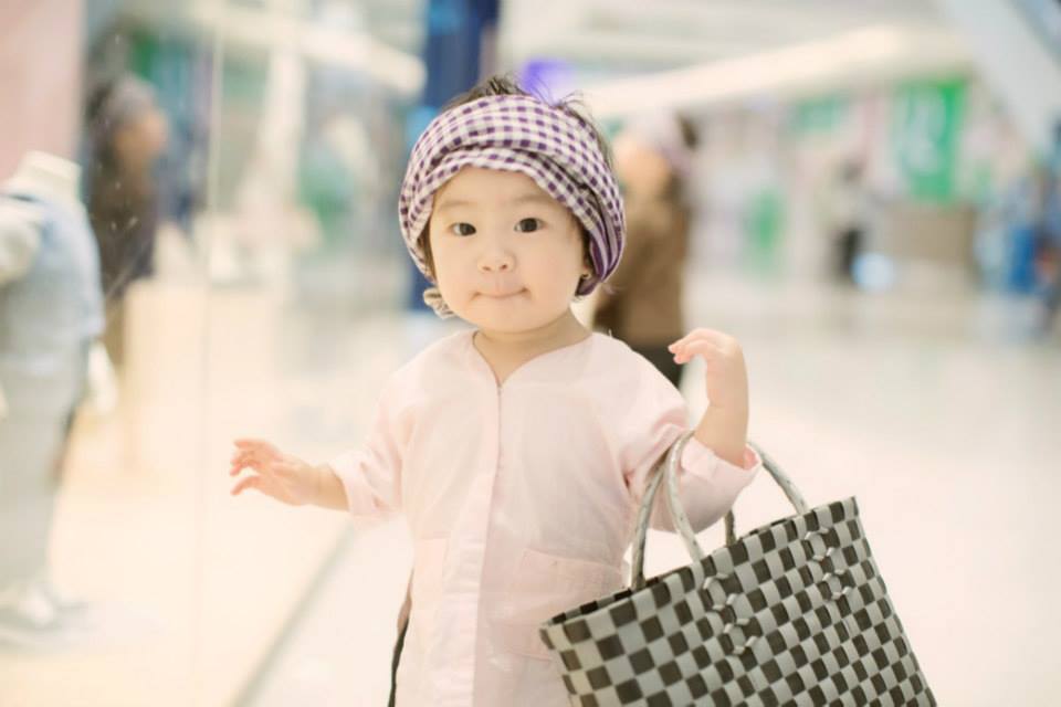 Rio và Cherry hóa “Hai lúa dắt Ba ruộng lên phố” cực đáng yêu