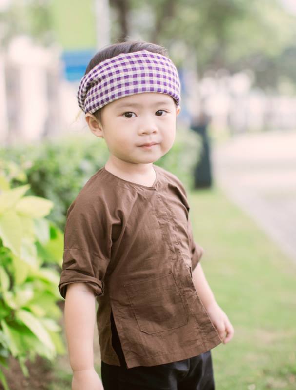 Rio và Cherry hóa “Hai lúa dắt Ba ruộng lên phố” cực đáng yêu